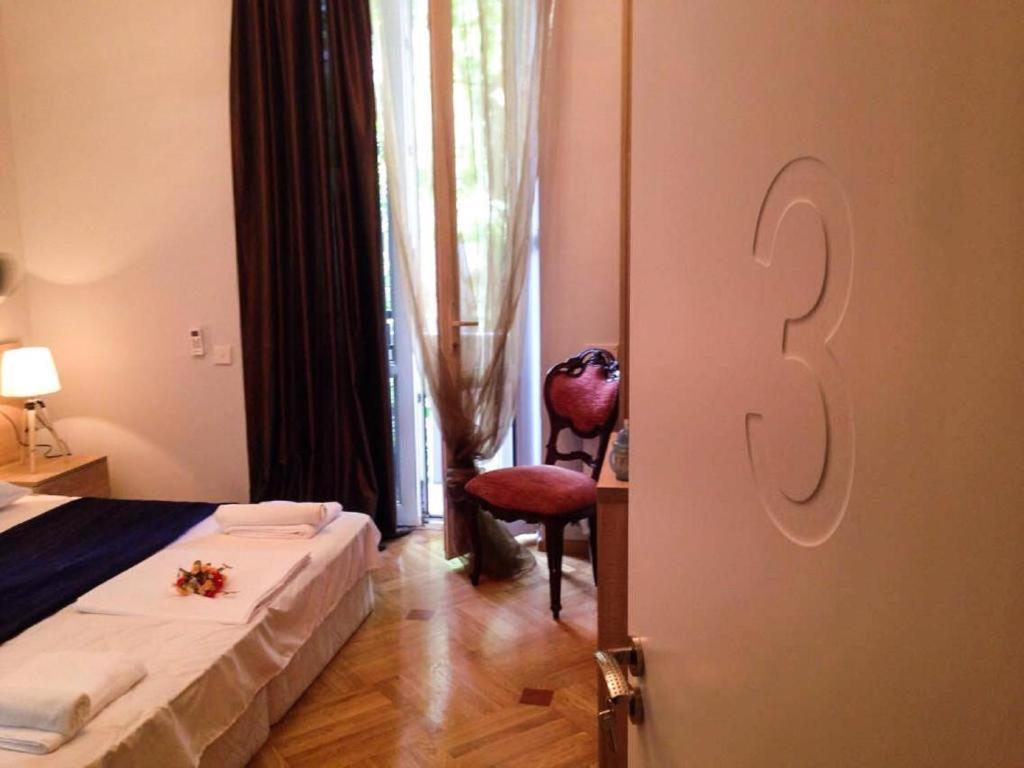 Piccolo Hotel Vake Тбілісі Екстер'єр фото